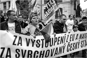 Prague street photo - 1. Máj - Mariánské náměstí